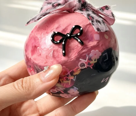 Dark pink, black squishy